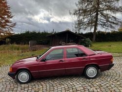 Rot Gebraucht 1990 Mercedes 190 Limousine | 11.850 €
