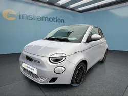 Blau Gebraucht 2025 Fiat 500e La Prima Kleinwagen | 31.749 € (Teuer)