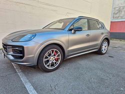 Grau Gebraucht 2024 Porsche Cayenne S E-Hybrid SUV | 114.500 €