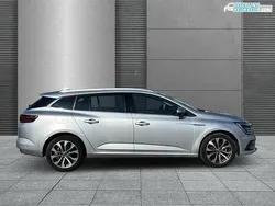 Highlandgrau Gebraucht 2023 Renault Mégane IV Techno | 21.390 € (Fairer Preis)