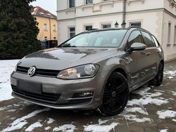 Gebraucht 2015 VW Golf VII Kombi | 10.980 € (Fairer Preis)