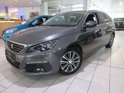 Lackierung platiniumgrau/metall Gebraucht 2020 Peugeot 308 Allure Kombi | 12.950 € (Fairer Preis)
