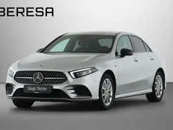 Iridiumsilber Gebraucht 2020 Mercedes A250 AMG Limousine | 25.480 € (Fairer Preis)