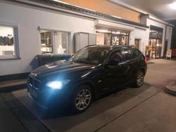 Schwarz Gebraucht 2011 BMW X1 SUV | 6.900 € (Guter Preis)