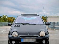 Schwarz Gebraucht 2002 Renault Twingo Initiale Kleinwagen | 1.600 € (Fairer Preis)
