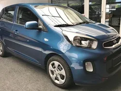 Blau Gebraucht 2016 Kia Picanto Kleinwagen | 5.550 € (Fairer Preis)