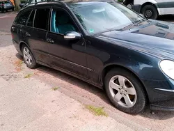 Gebraucht 2004 Mercedes E220 Kombi | 2.800 €