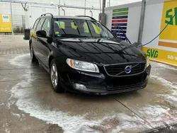 Schwarz Gebraucht 2015 Volvo V70 Summum Kombi | 15.500 € (Fairer Preis)