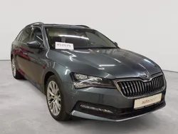 Quarzgrau metallic Gebraucht 2020 Skoda Superb Ambition Kombi | 17.590 € (Guter Preis)