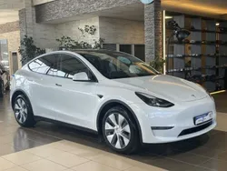 Weiß Gebraucht 2023 Tesla Model Y Long Range SUV | 36.500 € (Guter Preis)