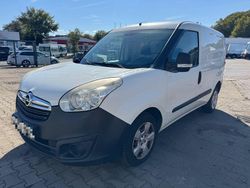 Weiß Gebraucht 2016 Opel Combo Van / Kleinbus | 3.900 € (Fairer Preis)