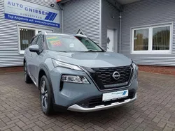 Grau Gebraucht 2024 Nissan X-Trail Tekna SUV | 37.900 € (Fairer Preis)