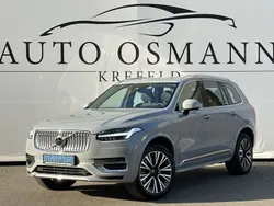 Vapour grey / metallic Gebraucht 2024 Volvo XC90 Core SUV | 61.950 € (Guter Preis)