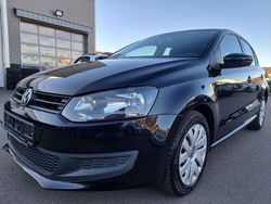 Silber Gebraucht 2011 VW Polo Trendline Limousine | 6.470 € (Fairer Preis)