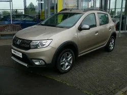Beige metallic Gebraucht 2020 Dacia Sandero Stepway Kleinwagen | 10.990 € (Fairer Preis)