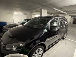 Schwarz Gebraucht 2015 VW Touran Van / Kleinbus | 12.500 € (Superpreis)