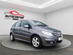 Grau Gebraucht 2010 Mercedes B180 Van / Kleinbus | 8.800 € (Fairer Preis)