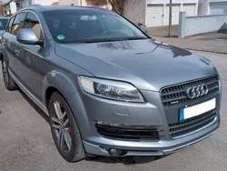Grau Gebraucht 2008 Audi Q7 Comfort SUV | 13.900 € (Guter Preis)