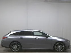 Grau Gebraucht 2020 Mercedes CLA250 Shooting Brake AMG line Kombi | 21.880 € (Guter Preis)