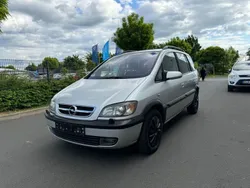 Silber Gebraucht 2003 Opel Zafira Edition Van / Kleinbus | 2.490 € (Fairer Preis)