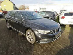 Deep black perleffekt Gebraucht 2021 VW Passat R-line Kombi | 21.788 € (Fairer Preis)