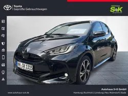 Mysticschwarz mica (schwarz) Gebraucht 2025 Toyota Yaris Hybrid Kleinwagen | 26.976 € (Teuer)
