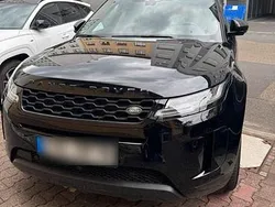 Schwarz Gebraucht 2019 Land Rover Range Rover evoque SUV | 28.000 € (Etwas zu teuer)