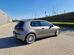 Grau Gebraucht 2016 VW Golf VII GTI Limousine | 22.950 € (Fairer Preis)