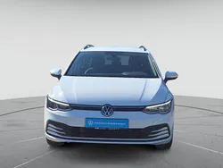 Pure white Gebraucht 2021 VW Golf VIII Life Kombi | 20.480 € (Fairer Preis)