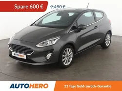 Grau Gebraucht 2017 Ford Fiesta Titanium Kleinwagen | 8.690 € (Fairer Preis)