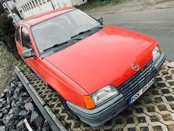 Rot Gebraucht 1988 Opel Kadett S Kleinwagen | 2.150 €