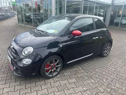 Scorpione schwarz Gebraucht 2023 Abarth 595 Kleinwagen | 23.997 € (Fairer Preis)