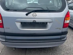 Silber Gebraucht 2000 Opel Zafira Van / Kleinbus | 2.300 € (Etwas zu teuer)