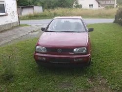 Rot Gebraucht 1996 VW Golf III Kleinwagen | 1.500 €