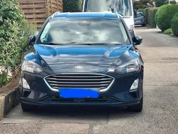 Blau Gebraucht 2019 Ford Focus Kombi | 9.500 € (Fairer Preis)