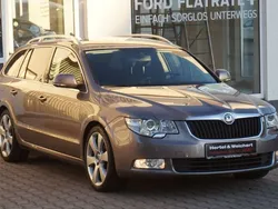 Amethyst purple mettalic Gebraucht 2010 Skoda Superb Ambition Kombi | 9.999 €