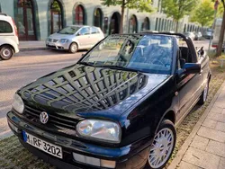 Schwarz Gebraucht 1996 VW Golf Cabriolet Cabrio | 4.199 € (Fairer Preis)