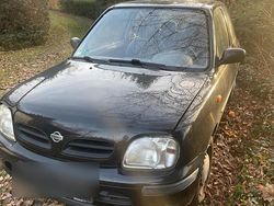 Schwarz Gebraucht 2000 Nissan Micra Kleinwagen | 550 € (Guter Preis)