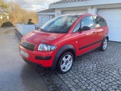 Rot Gebraucht 2003 Audi A2 Kleinwagen | 3.850 € (Teuer)