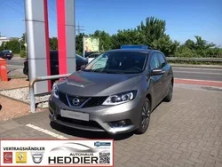 Grau metallic Gebraucht 2017 Nissan Pulsar N-Connecta Limousine | 19.990 €