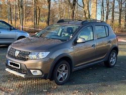 Braun Gebraucht 2018 Dacia Sandero Stepway Limousine | 6.950 € (Guter Preis)