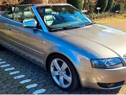 Grau Gebraucht 2003 Audi Cabriolet Cabrio | 9.999 €