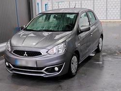 Grau Gebraucht 2017 Mitsubishi Space Star Kleinwagen | 6.750 € (Fairer Preis)