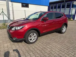 Rot Gebraucht 2015 Nissan Qashqai 360º SUV | 11.900 € (Guter Preis)