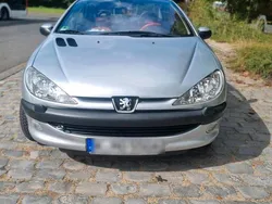 Silber Gebraucht 2002 Peugeot 206 CC Cabrio | 3.600 €