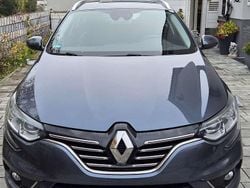 Grau Gebraucht 2017 Renault Mégane GrandTour Intens Kombi | 9.950 € (Guter Preis)