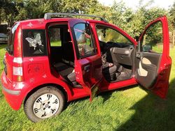 Rot Gebraucht 2008 Fiat Panda Kleinwagen | 700 €