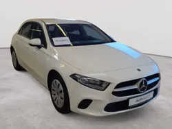 Polarweiß Gebraucht 2018 Mercedes A180 Limousine | 17.390 € (Superpreis)