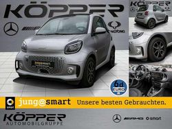Silber Gebraucht 2023 Smart ForTwo Coupé Exclusive Kleinwagen | 15.222 € (Fairer Preis)