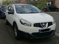 Weiß Gebraucht 2013 Nissan Qashqai +2 Visia SUV | 10.500 € (Etwas zu teuer)